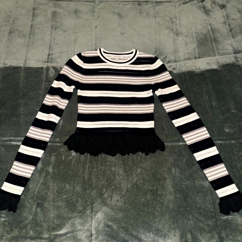 Ronny Kobo Knit‎ Top Women's XS Black White Striped Crop Ruffle Hem Long Sleeve